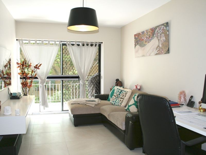 57 Shire St, Coorparoo QLD 4151