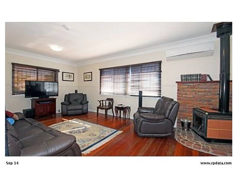 12 Stanton Street, Cannon Hill QLD 4170