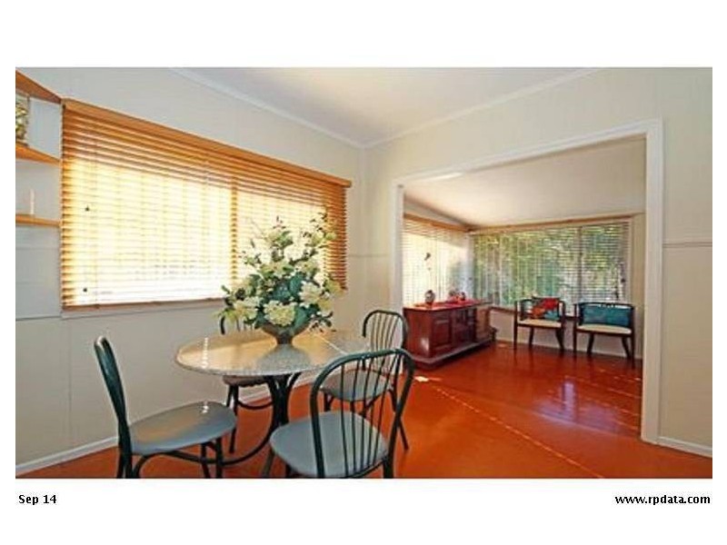 12 Stanton Street, Cannon Hill QLD 4170