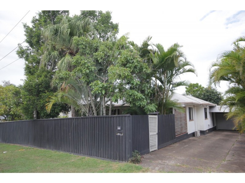 12 Stanton Street, Cannon Hill QLD 4170