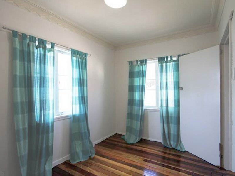 77 Dawson Road, Upper Mount Gravatt QLD 4122