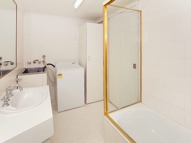 4/15 Ada Street, Taringa QLD 4068