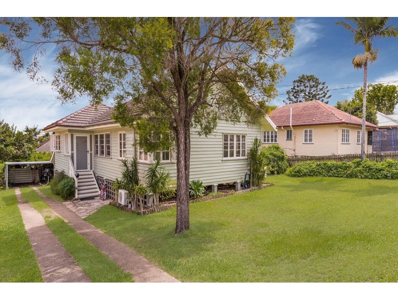 23 Roscoe Street, Holland Park QLD 4121