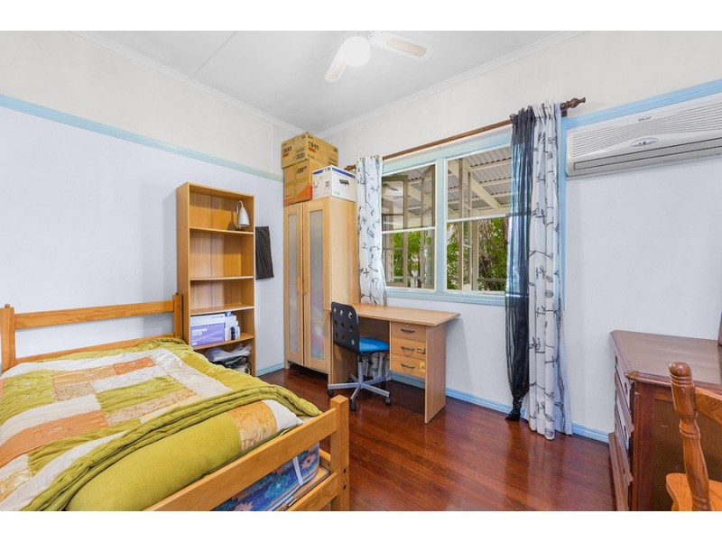 23 Roscoe Street, Holland Park QLD 4121