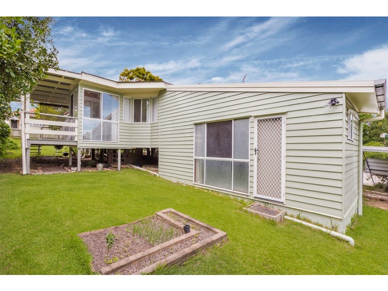 23 Roscoe Street, Holland Park QLD 4121