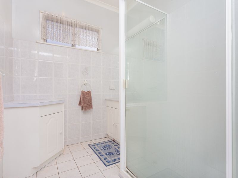 82 Galsworthy St, Holland Park West QLD 4121