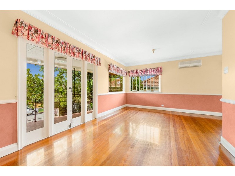 38 Mansted Street, Holland Park West QLD 4121