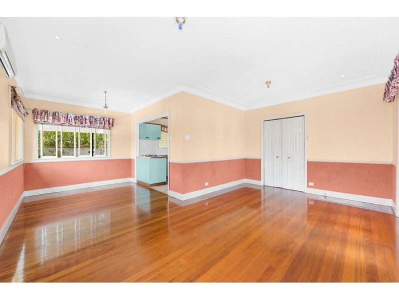 38 Mansted Street, Holland Park West QLD 4121