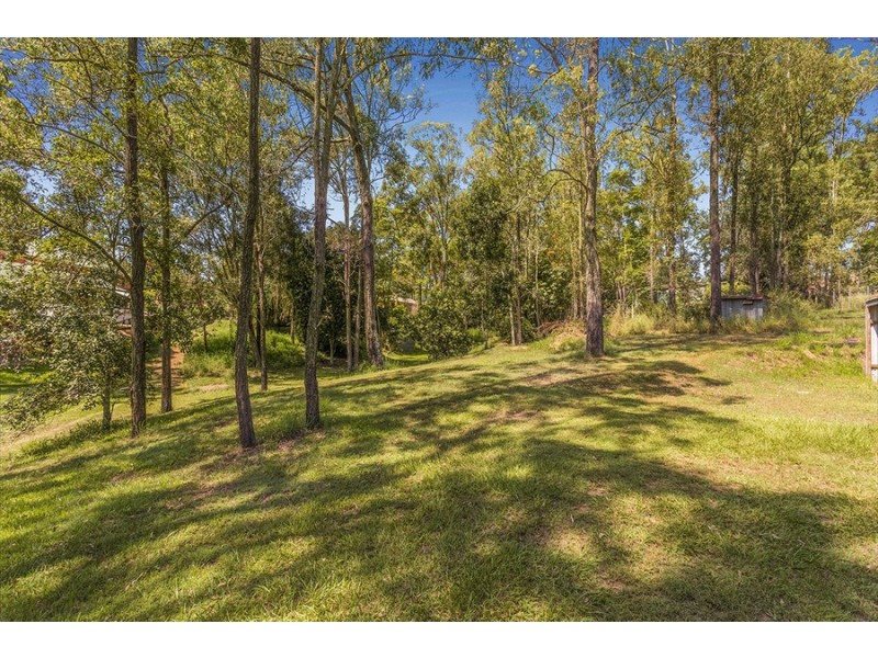 4 Harrison Court, Camira QLD 4300