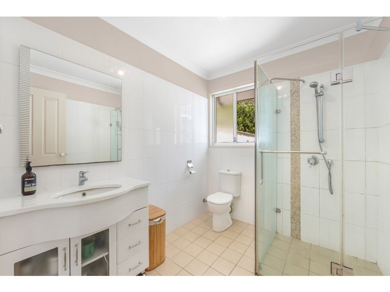 4 Harrison Court, Camira QLD 4300