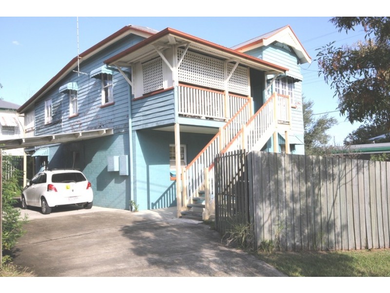 2/762 Logan Road, Holland Park QLD 4121