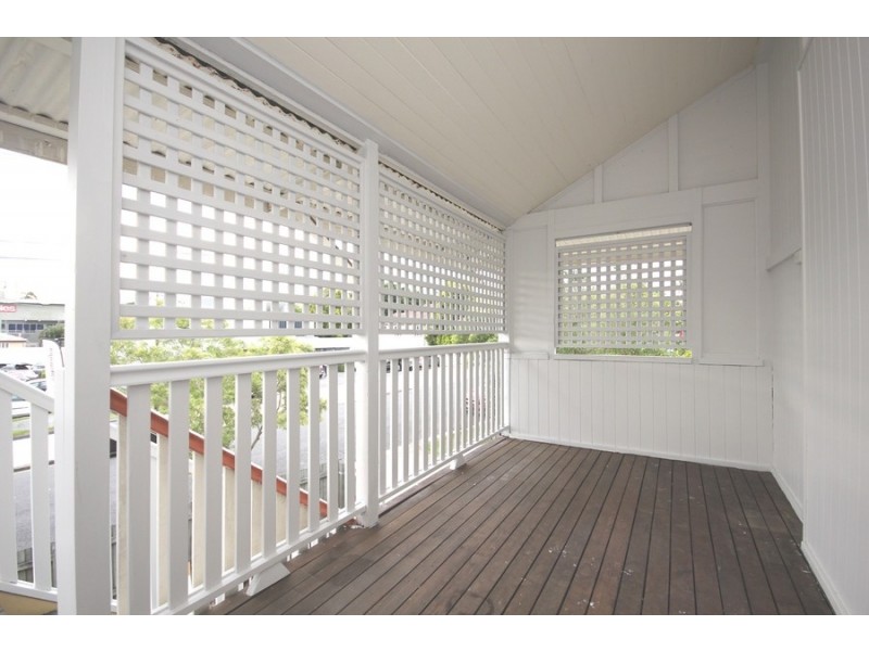 2/762 Logan Road, Holland Park QLD 4121