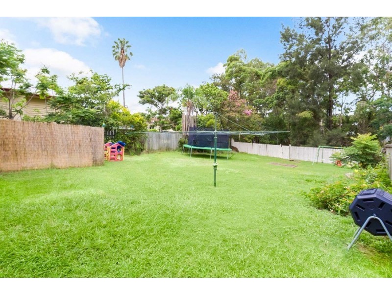 64 Marshall Road, Holland Park West QLD 4121