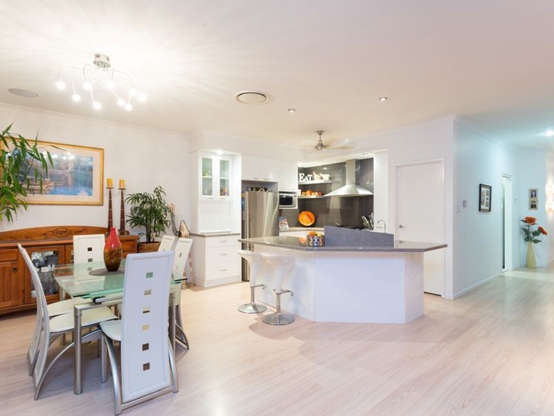 20 CASCADES Street, Springfield Lakes QLD 4300