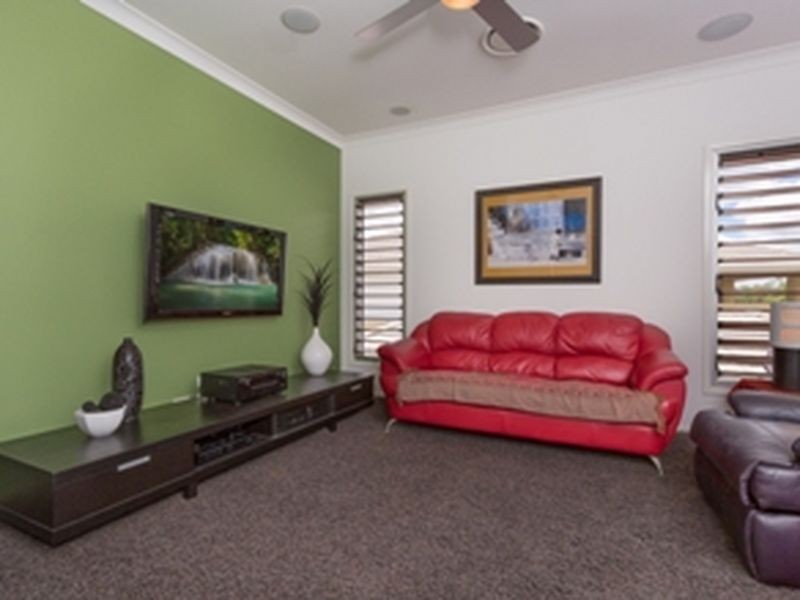 20 CASCADES Street, Springfield Lakes QLD 4300