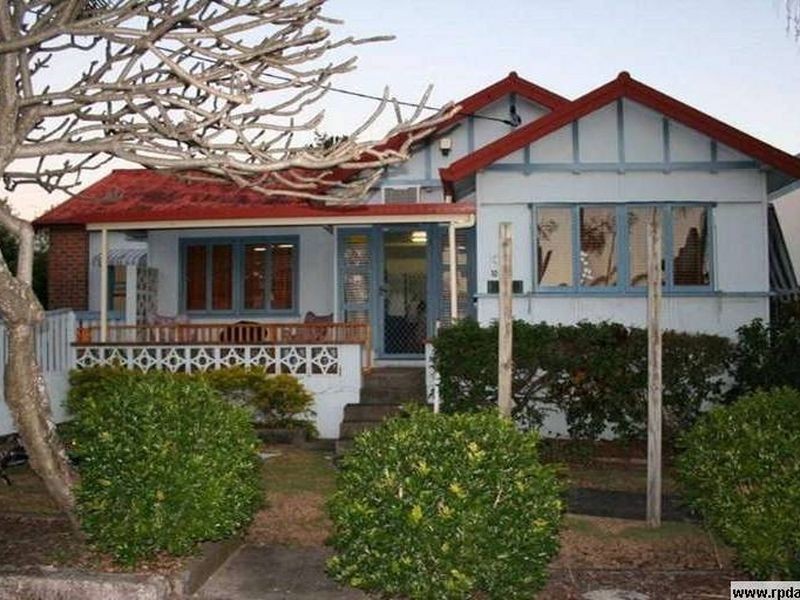 10 Ormuz Ave, Caloundra QLD 4551