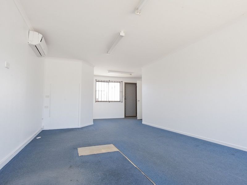 1/21 Daniel Street, Caloundra West QLD 4551