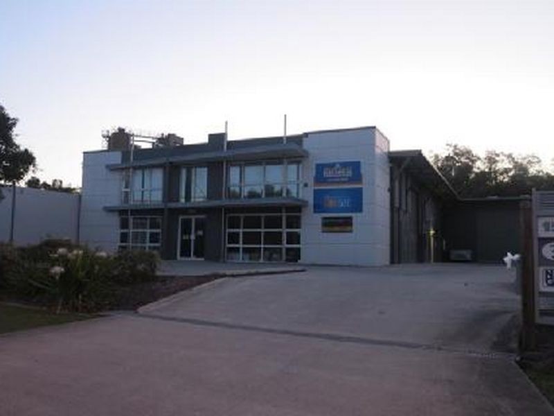2/15 Premier Circuit, Warana QLD 4575
