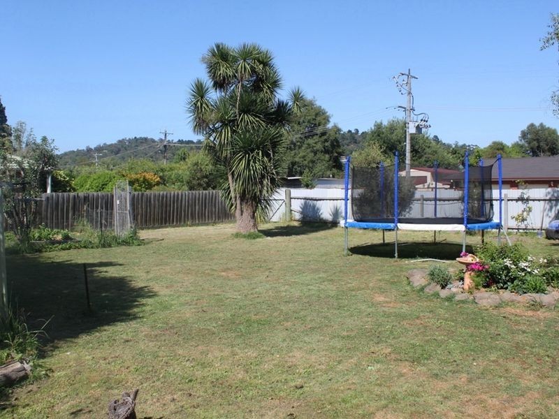 42 Farnham Road, Healesville VIC 3777