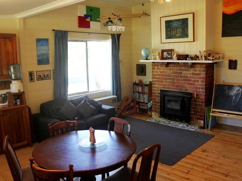 42 Farnham Road, Healesville VIC 3777