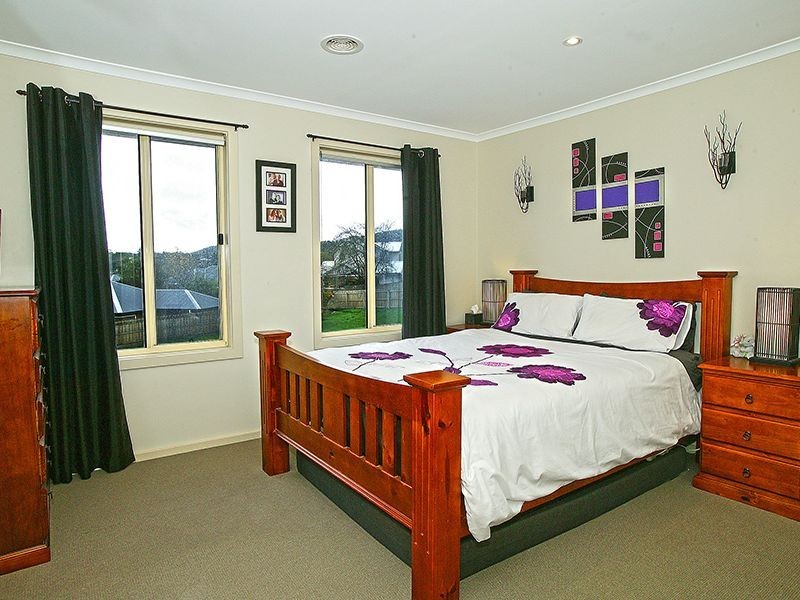 4/7 Elamo Road, Healesville VIC 3777