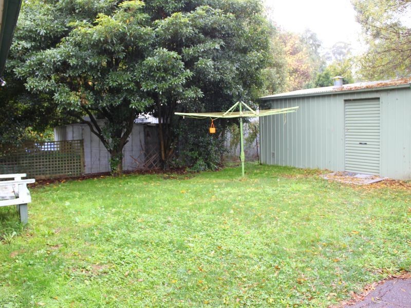 5 Fauna Avenue, Badger Creek VIC 3777