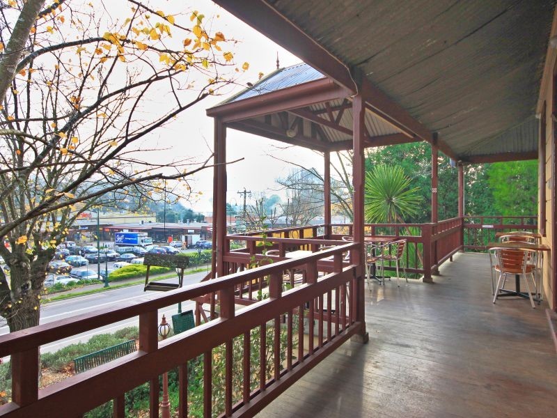 294-298 Maroondah Highway, Healesville VIC 3777