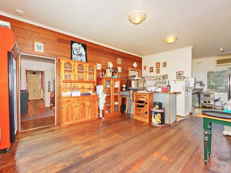 294-298 Maroondah Highway, Healesville VIC 3777