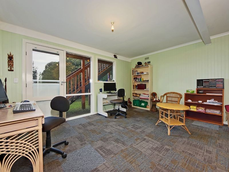 18 Hillcrest Grove, Healesville VIC 3777