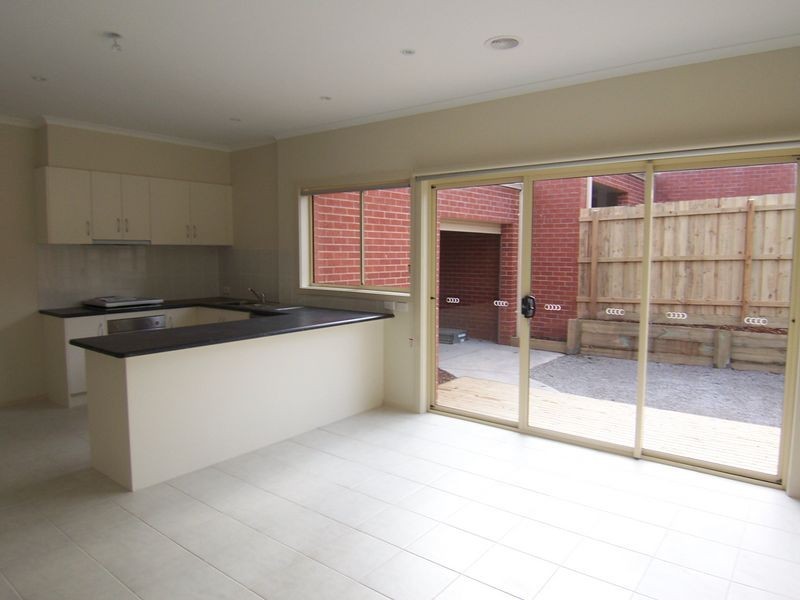 4/7 Elamo Road, Healesville VIC 3777