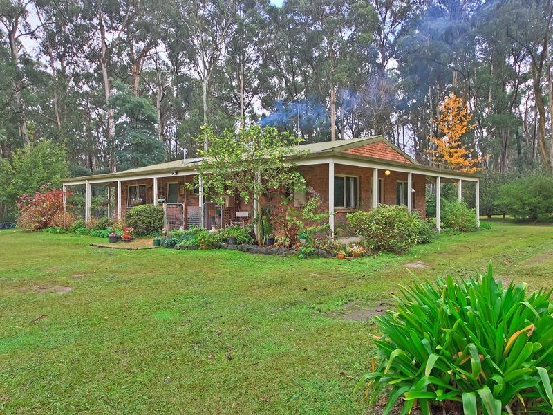 819 Chum Creek Road, Healesville VIC 3777