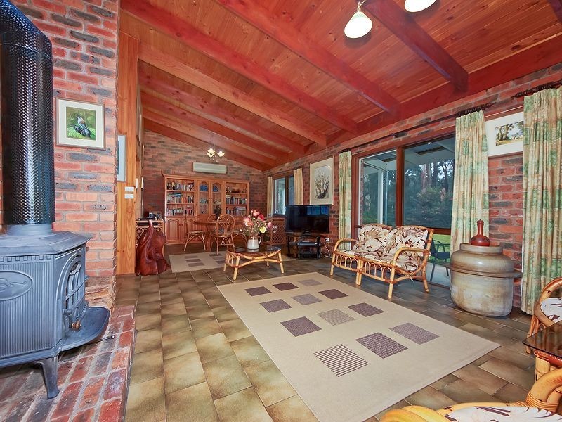 819 Chum Creek Road, Healesville VIC 3777