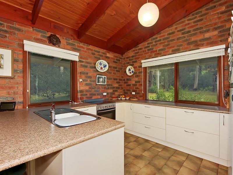 819 Chum Creek Road, Healesville VIC 3777