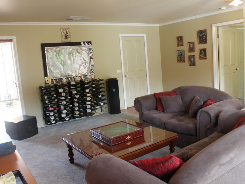 34 Farnham Road, Healesville VIC 3777