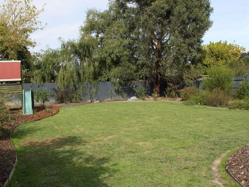34 Farnham Road, Healesville VIC 3777