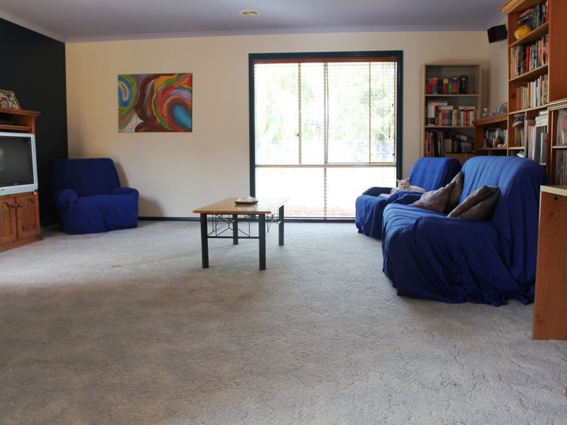 34 Farnham Road, Healesville VIC 3777