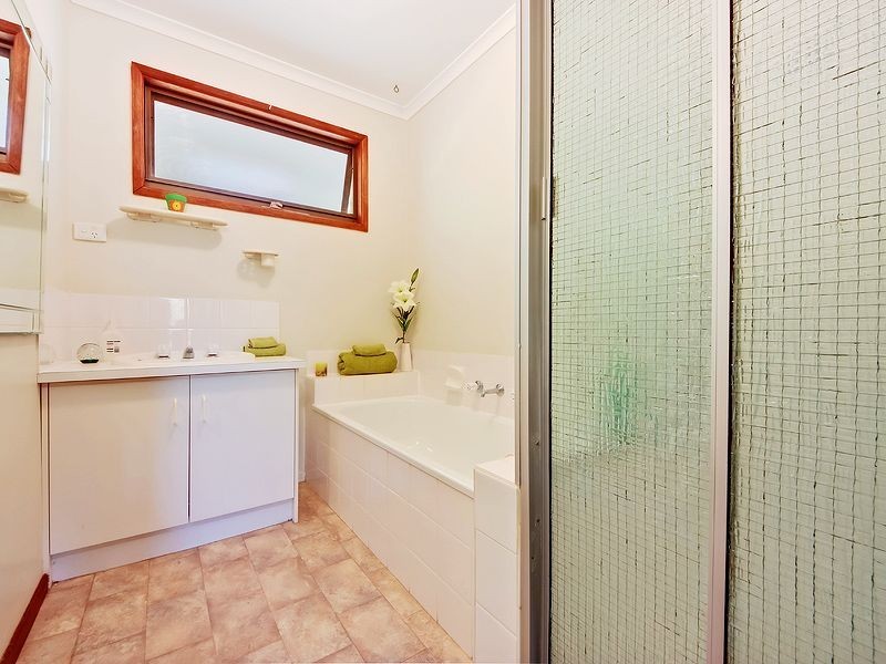 6 Currawong Road, Healesville VIC 3777