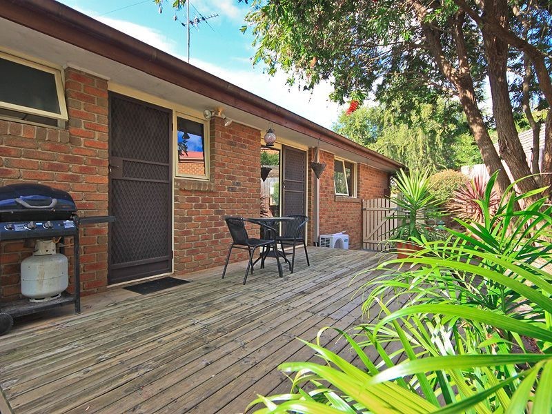 6 Currawong Road, Healesville VIC 3777