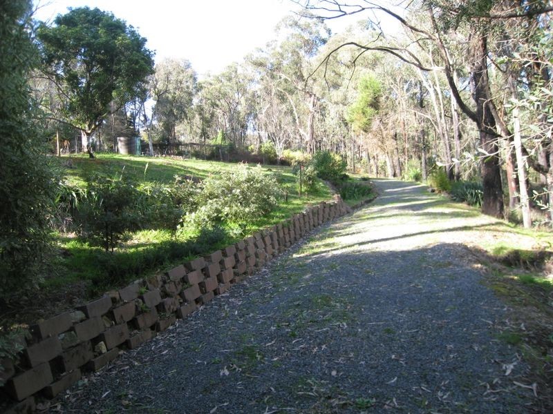 48 Warringah Drive, Chum Creek VIC 3777