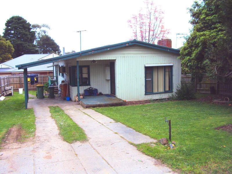 77 Maroondah Highway, Healesville VIC 3777
