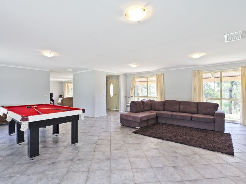 8-10 Juliet Avenue, Healesville VIC 3777