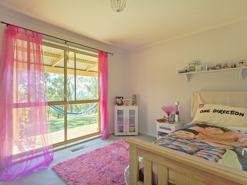 8-10 Juliet Avenue, Healesville VIC 3777