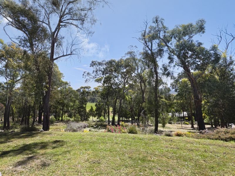 8-10 Juliet Avenue, Healesville VIC 3777