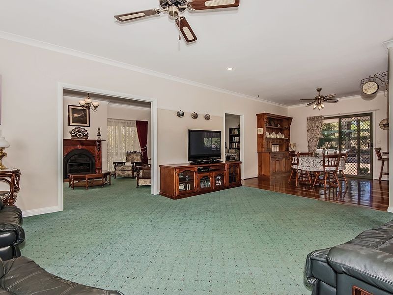 10-11 Parkhaven Court, Healesville VIC 3777