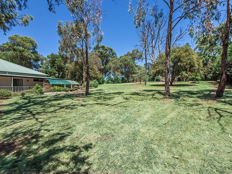 10-11 Parkhaven Court, Healesville VIC 3777