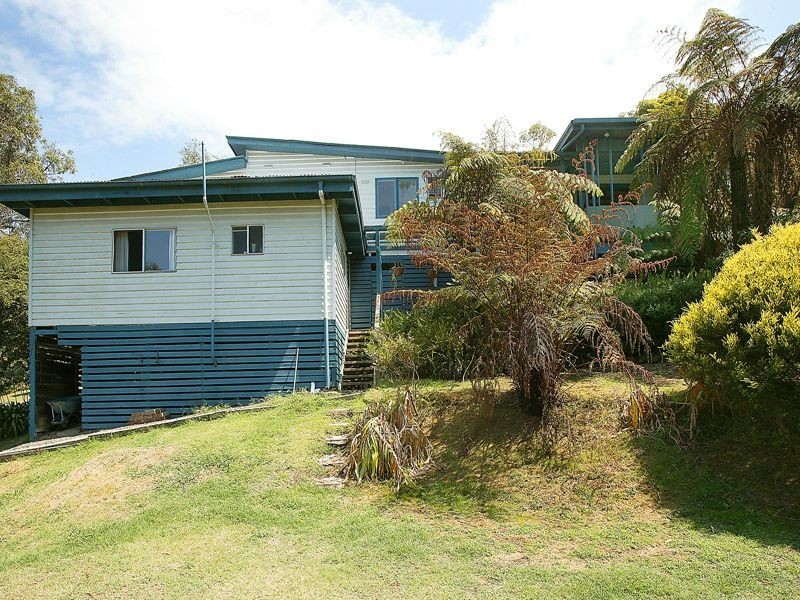 16 Hillcrest Grove, Healesville VIC 3777