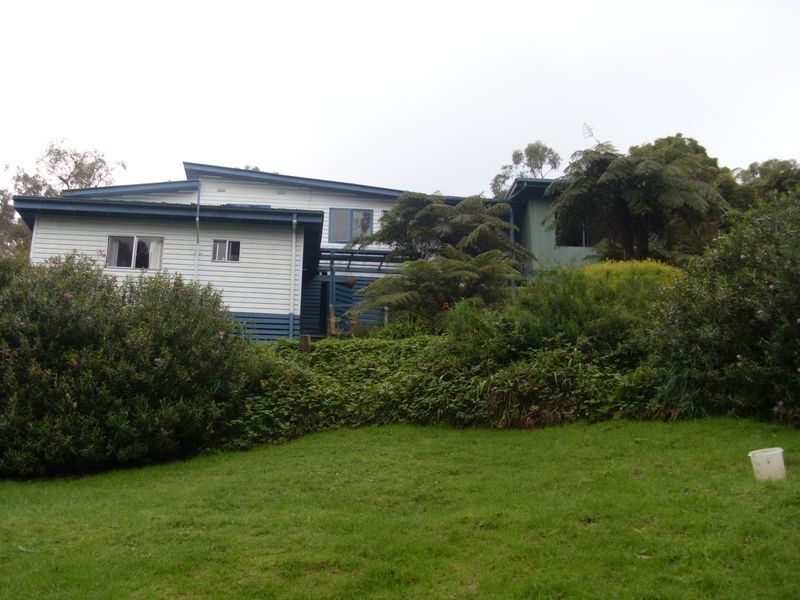 16 Hillcrest Grove, Healesville VIC 3777