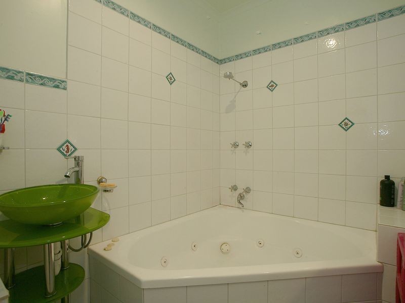 18 Curzon Avenue, Healesville VIC 3777