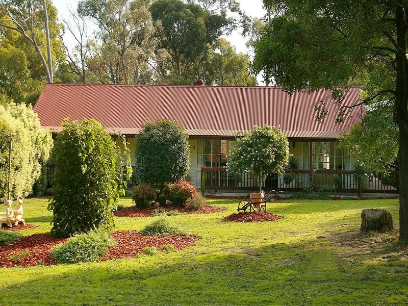 13 Juliet Avenue, Healesville VIC 3777