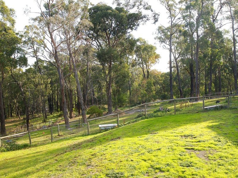 13 Juliet Avenue, Healesville VIC 3777